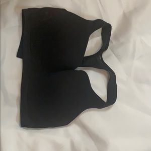 Underarmour sports bra 38DD brand new never worn